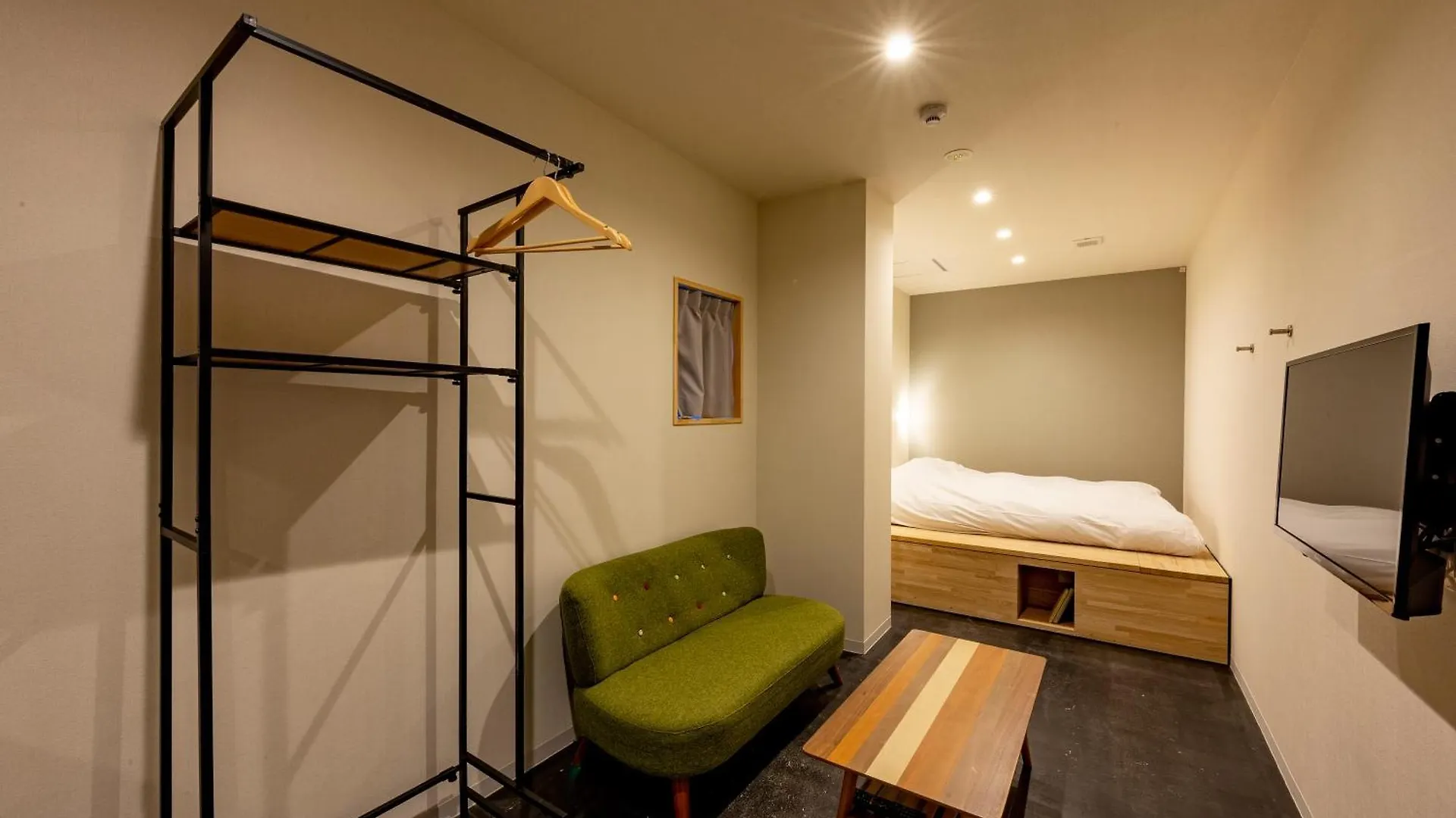 Plat Hostel Keikyu Minowa Forest Tokyo