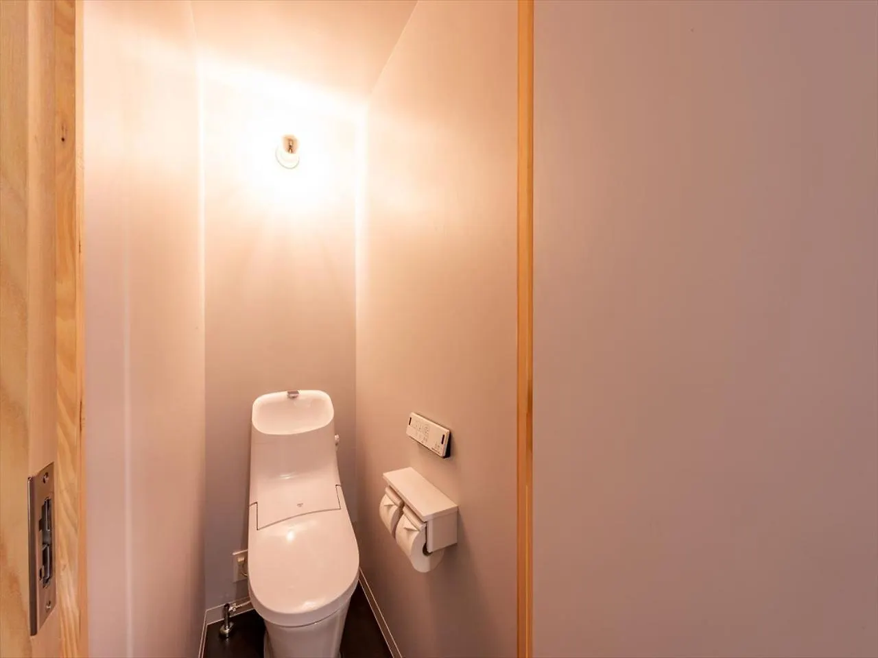 Plat Hostel Keikyu Minowa Forest Tokyo