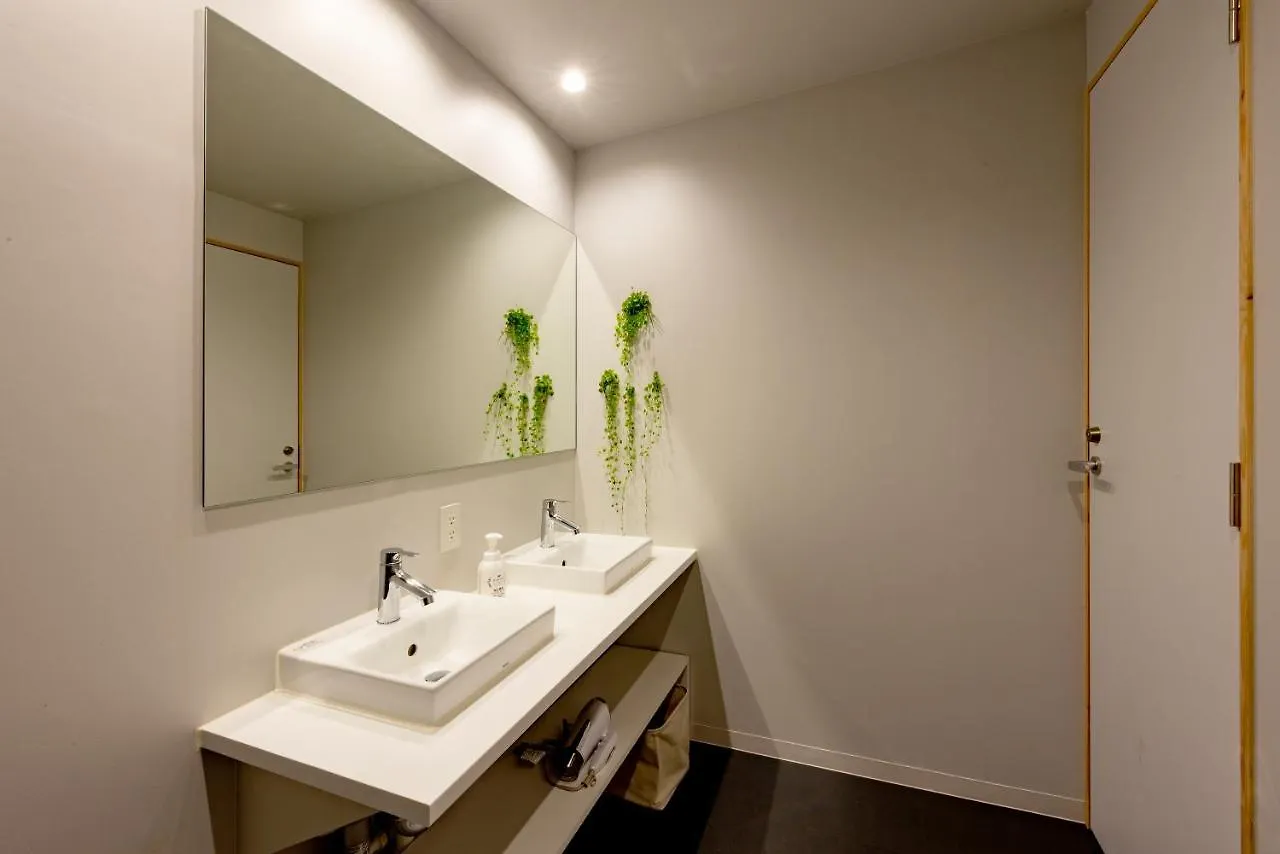 Plat Hostel Keikyu Minowa Forest Tokyo